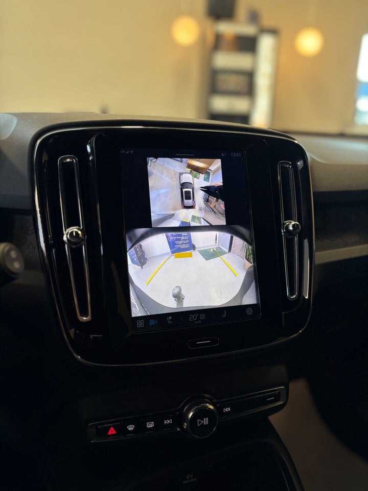 Volvo EX40 Extended Range Plus 5d