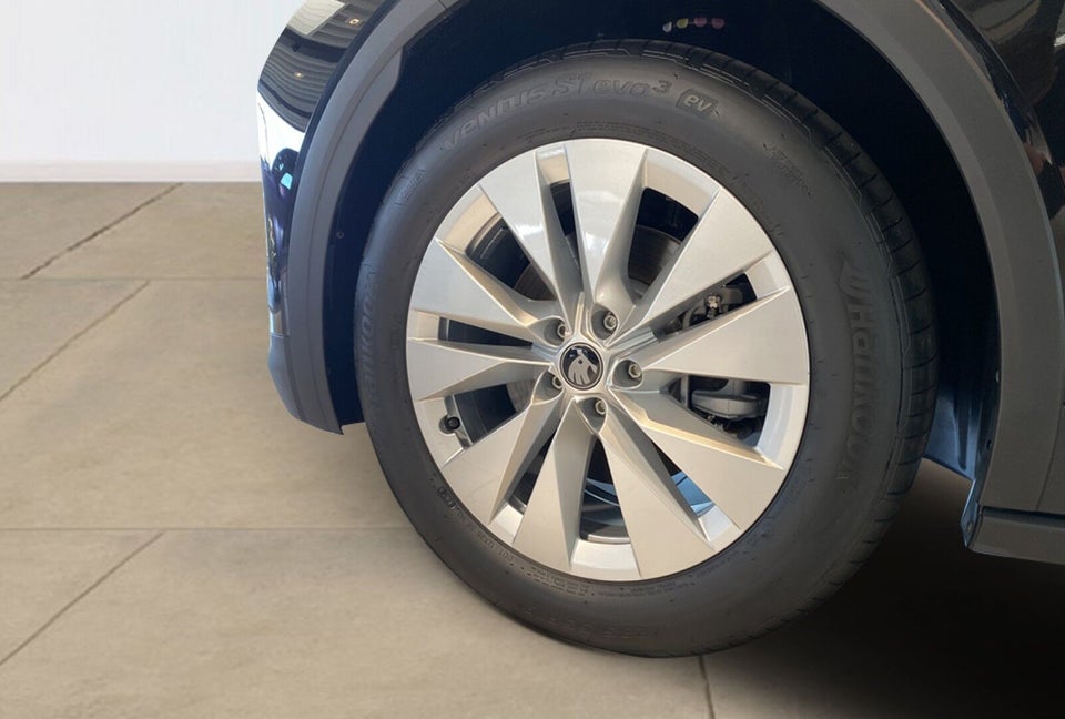 Skoda Elroq 60 iV Loft 5d
