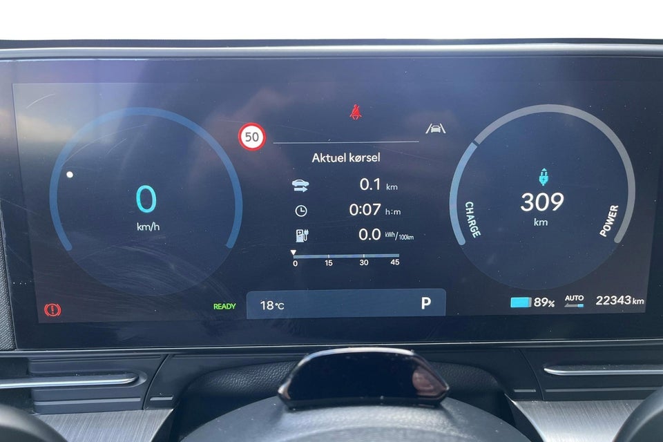 Hyundai Kona 48 EV Essential 5d