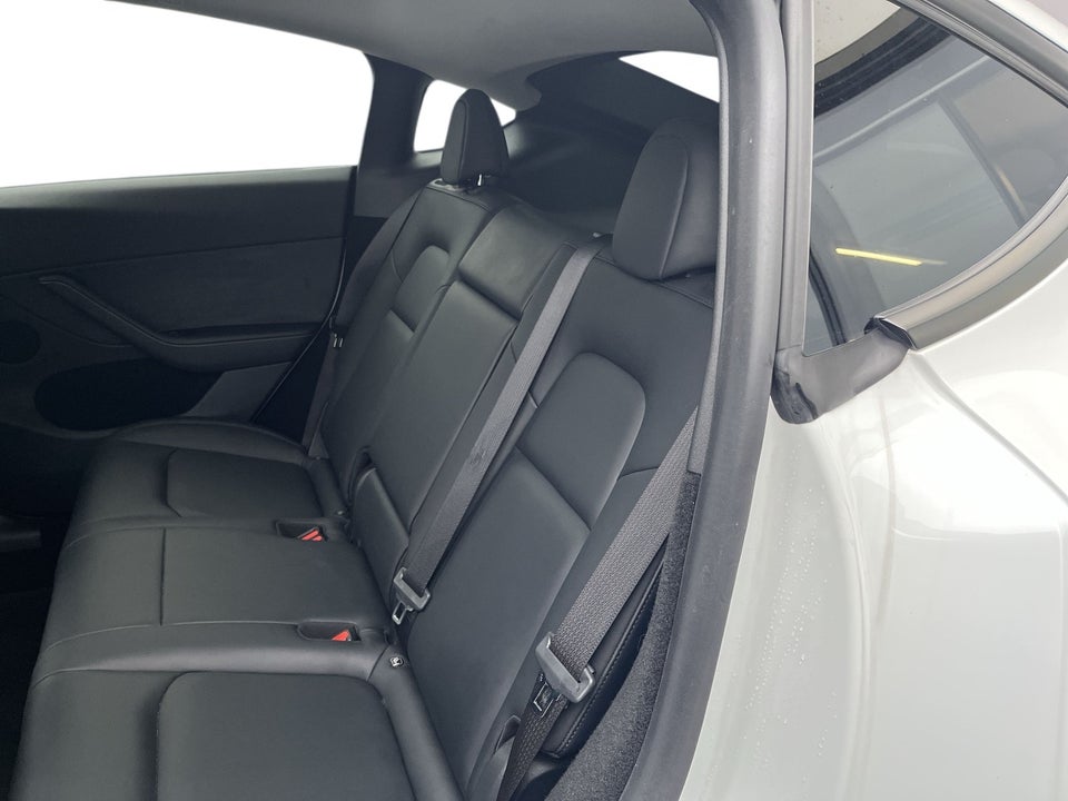 Tesla Model Y Long Range AWD 5d