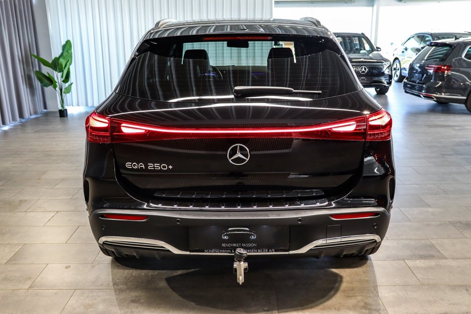 Mercedes EQA250+ AMG Advance 5d