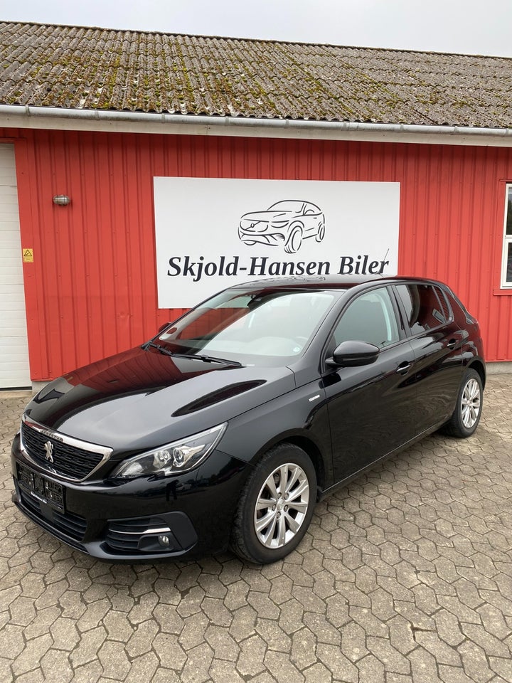 Peugeot 308 1,5 BlueHDi 130 Style 5d