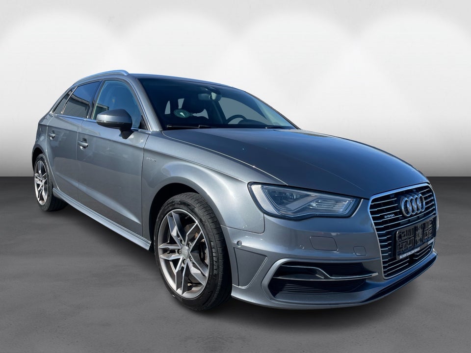 Audi A3 1,4 e-tron Ambiente Sportback S-tr. 5d