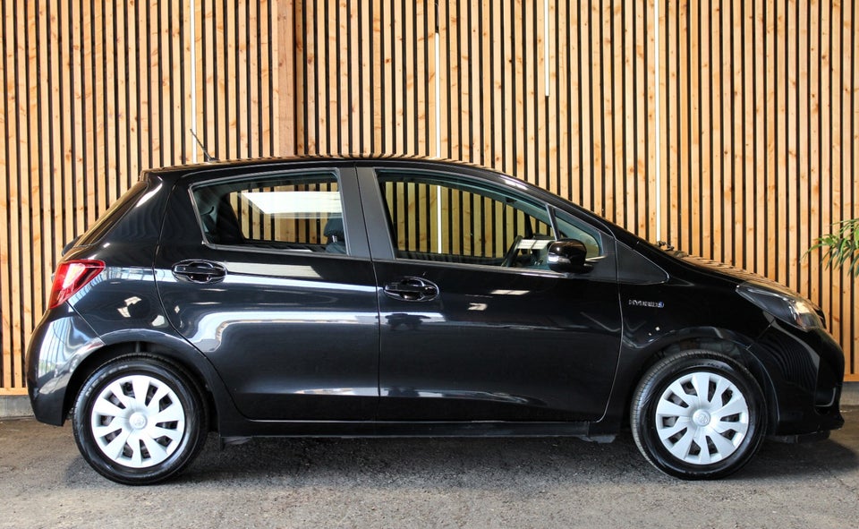 Toyota Yaris 1,5 Hybrid H2 e-CVT 5d
