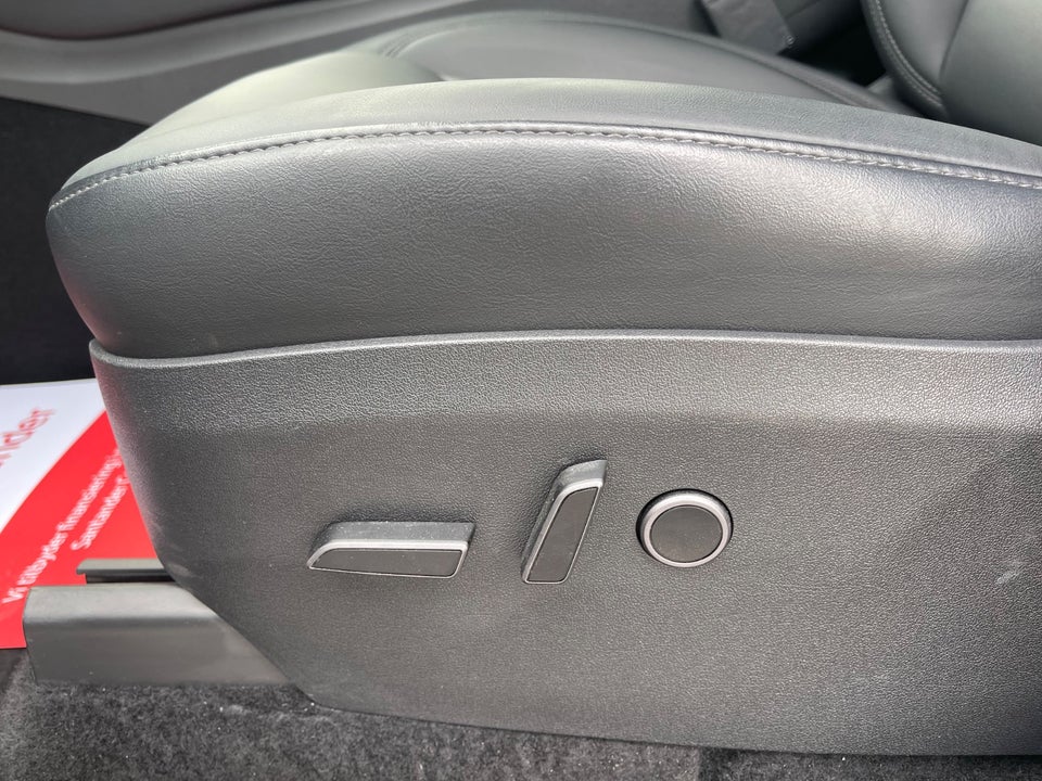 Tesla Model Y RWD 5d