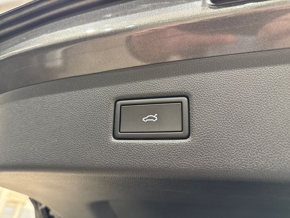 Ford Explorer 82 Select Extended Range 5d