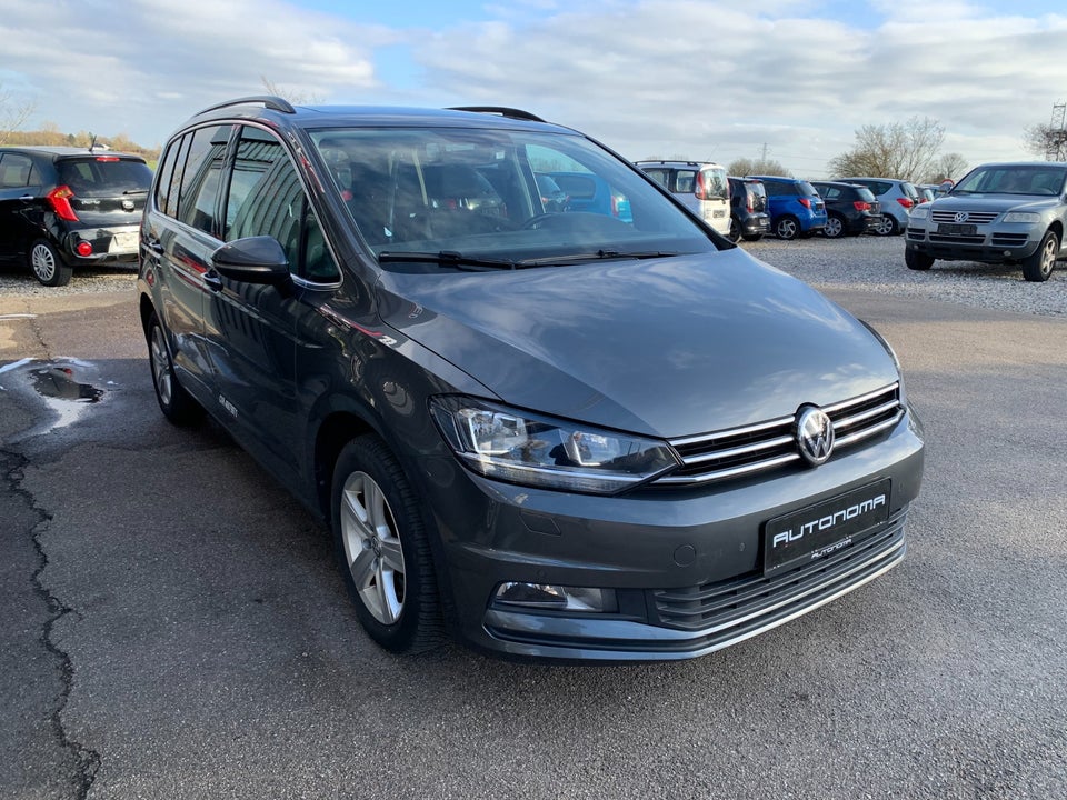 VW Touran 1,6 TDi 115 Highline DSG Van 5d
