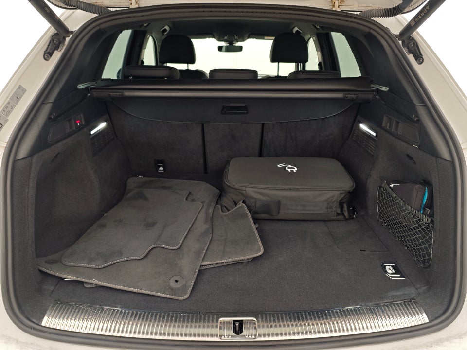 Audi Q5 50 TFSi e S-line quattro S-tr. 5d