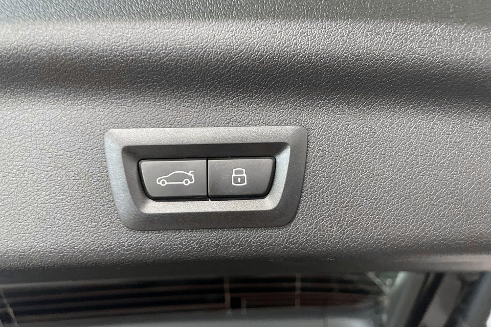 BMW iX1 eDrive20 M-Sport Pro 5d