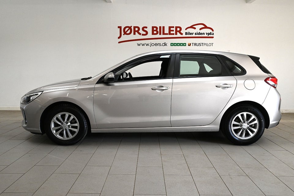 Hyundai i30 1,6 CRDi 110 Life+ 5d
