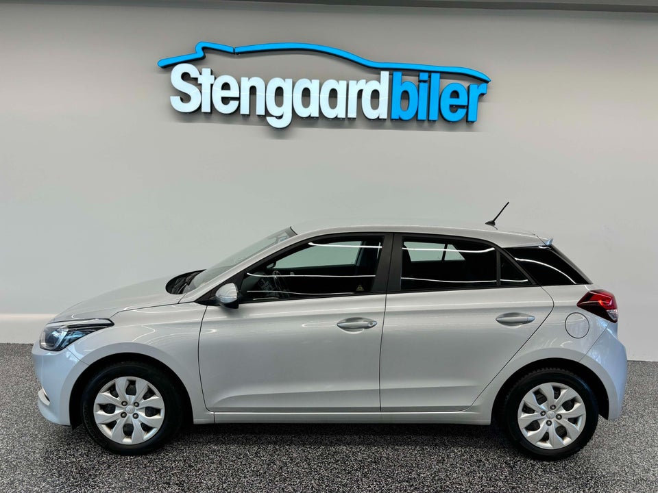 Hyundai i20 1,25 Spring 5d