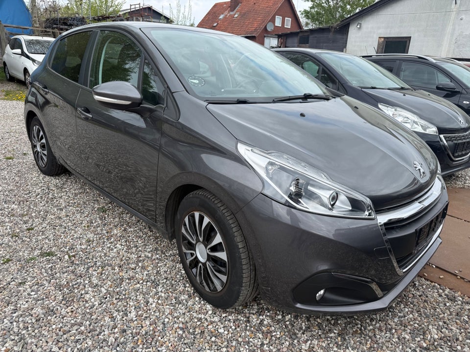 Peugeot 208 1,5 BlueHDi 100 Signature+ 5d