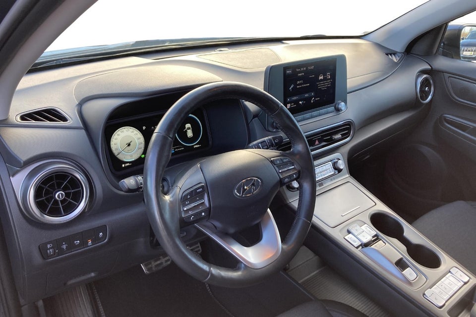Hyundai Kona 64 EV Essential 5d