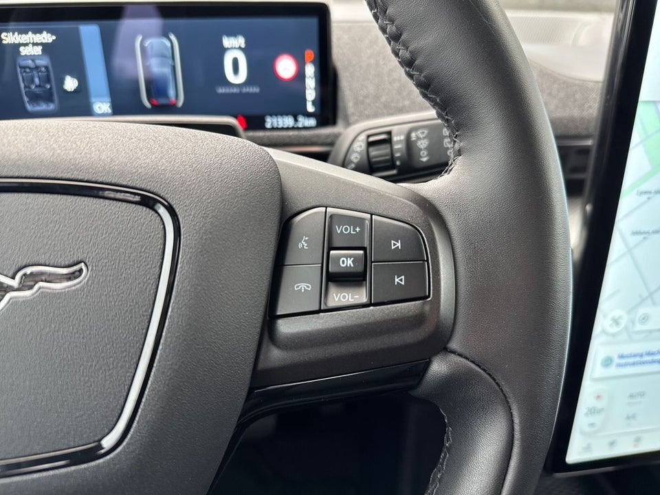 Ford Mustang Mach-E 75 Premium Standard Range 5d