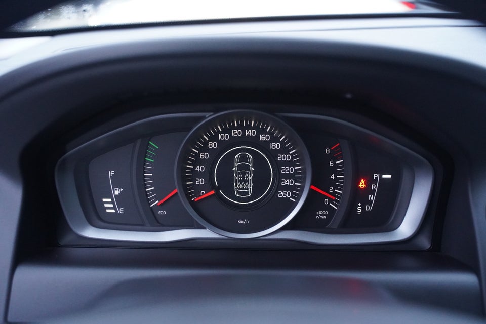 Volvo XC60 2,0 T5 245 Summum aut. Van 5d