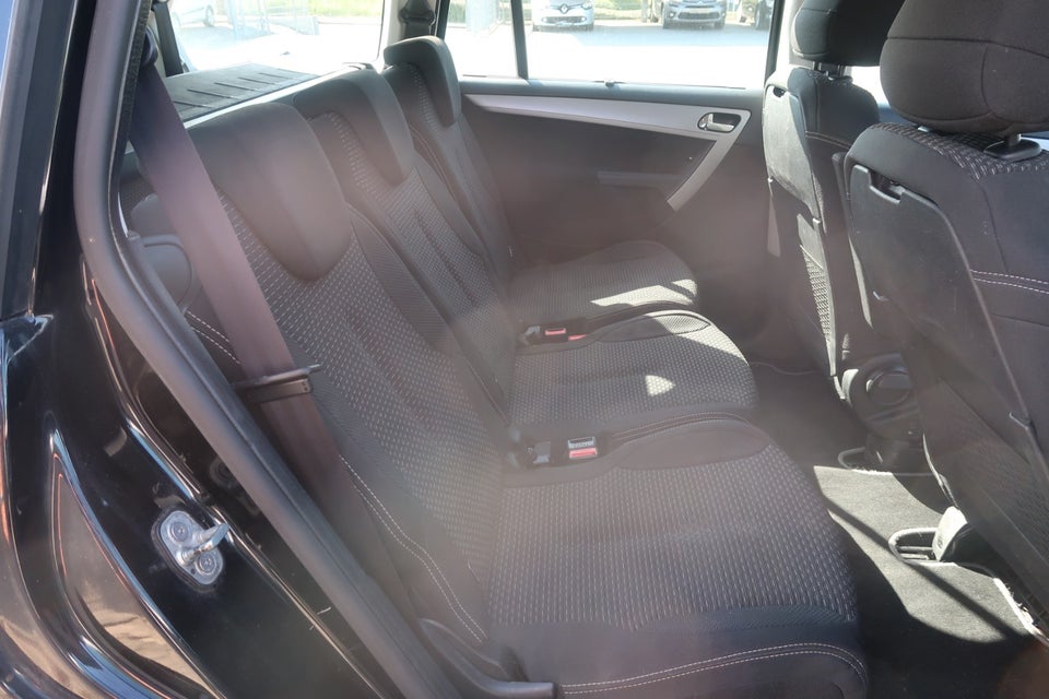 Citroën Grand C4 Picasso 1,6 e-HDi 112 Business E6G 7prs 5d