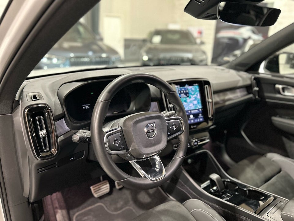 Volvo XC40 P6 ReCharge Core 5d