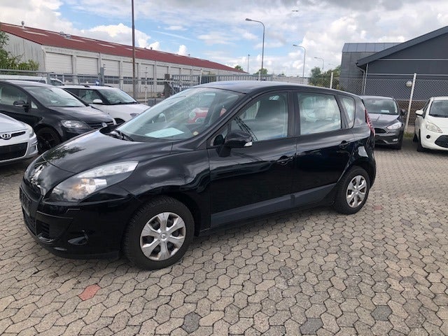 Renault Scenic III 1,6 16V Authentique 5d