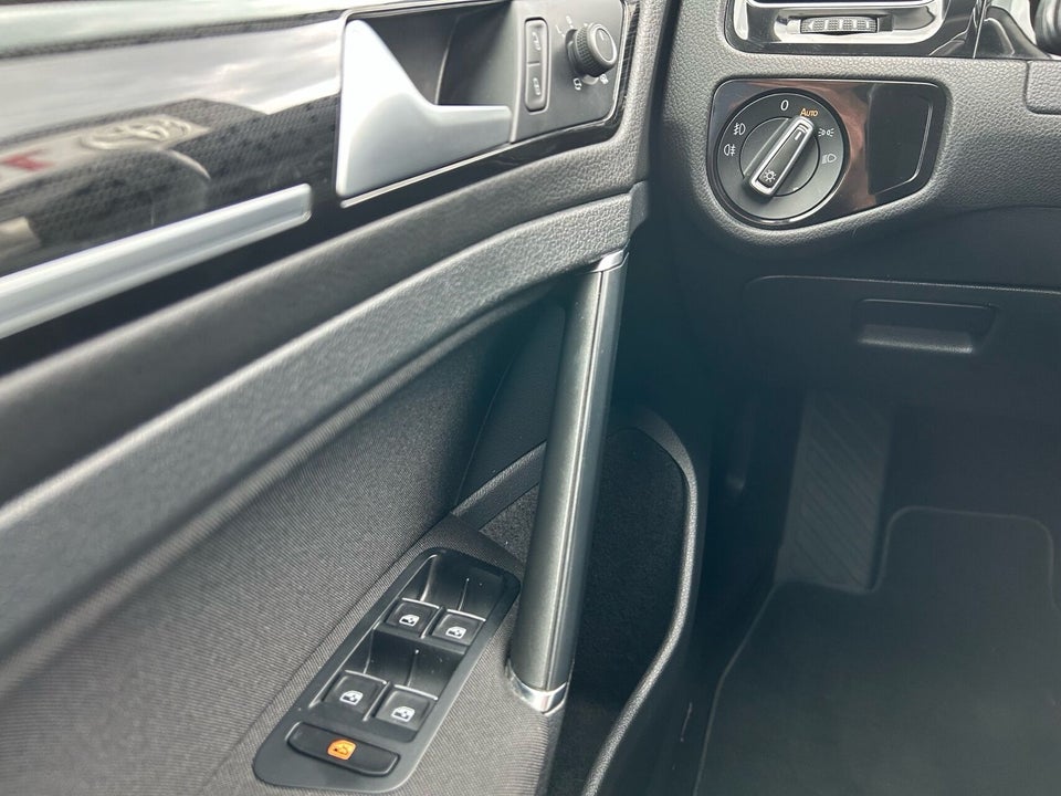 VW Golf VII 1,5 TSi 150 Highline Variant DSG 5d