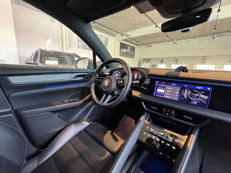 Porsche Macan 4 5d