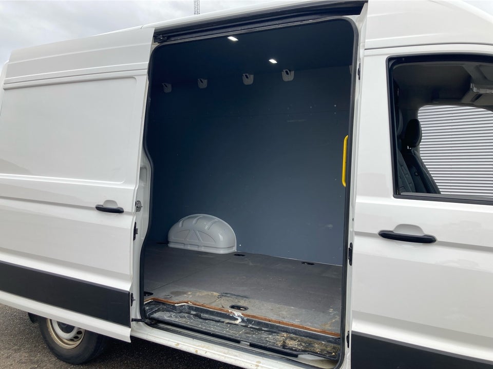 VW Crafter 35 2,0 TDi 140 Kassevogn L3H2