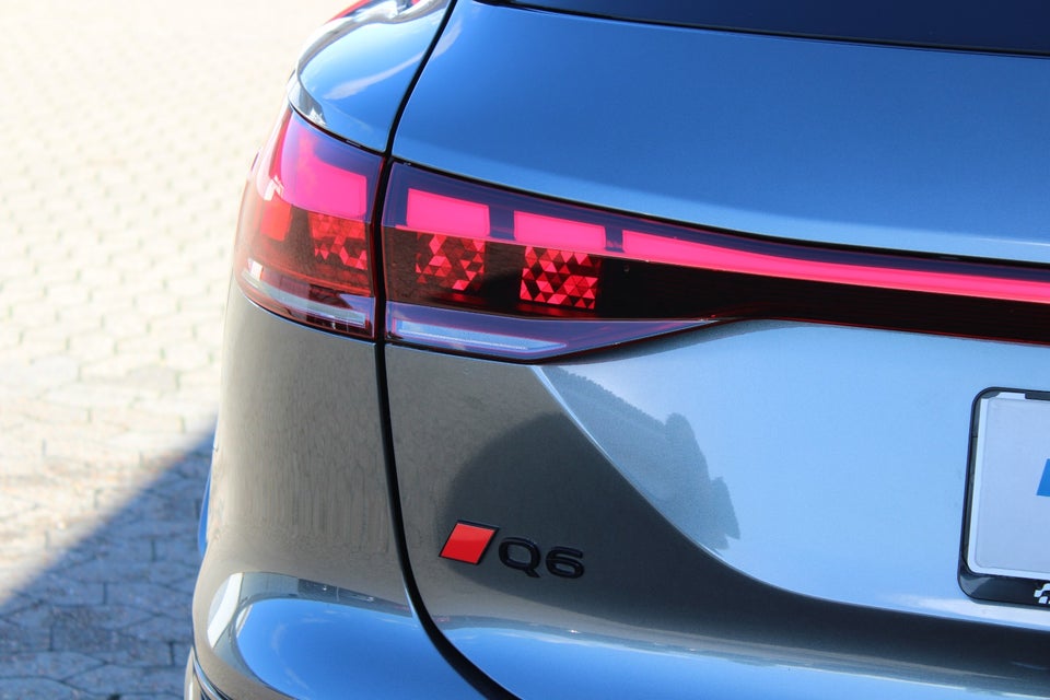 Audi Q6 e-tron S-line performance 5d