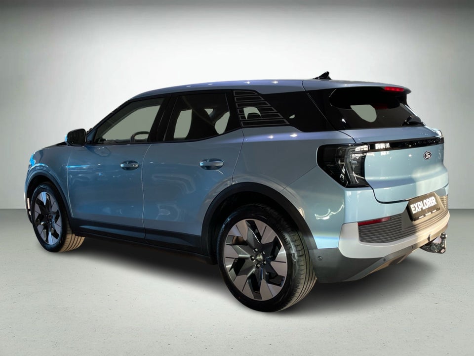 Ford Explorer 82 Premium Extended Range 5d