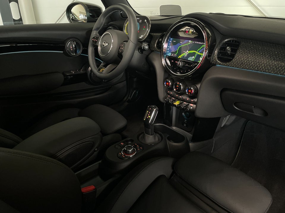 MINI Cooper SE Maximise 3d