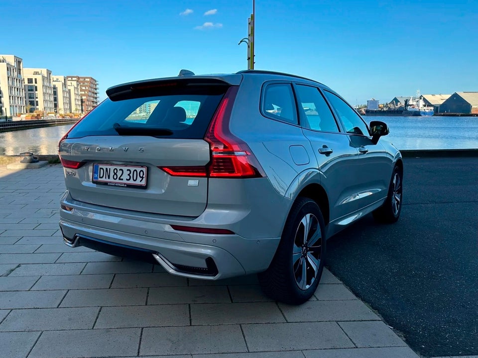 Volvo XC60 2,0 T8 ReCharge Plus Dark aut. AWD 5d