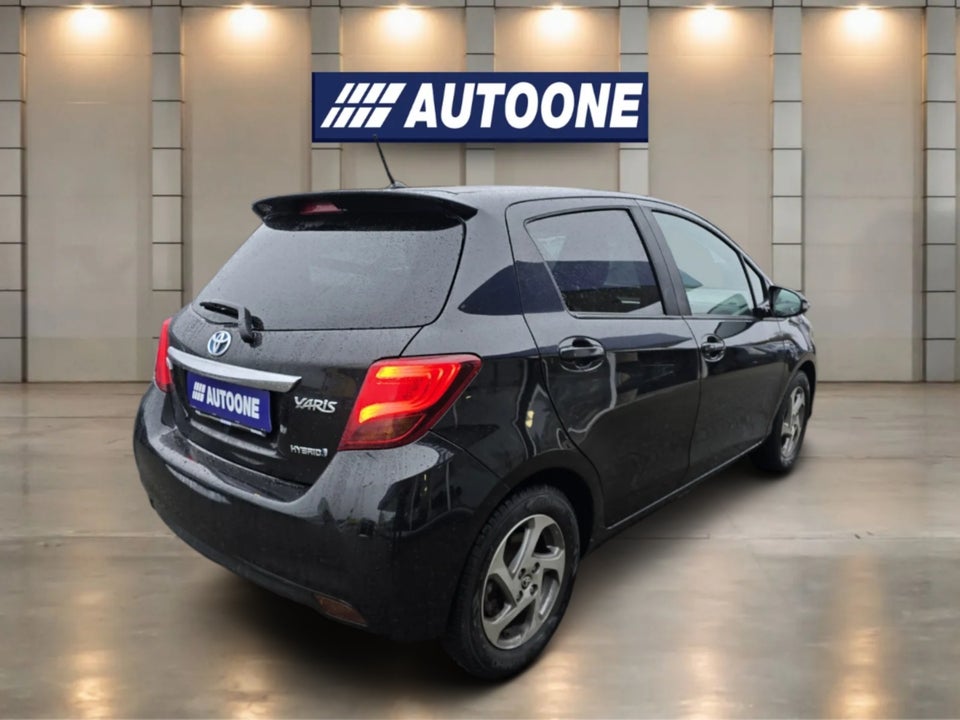 Toyota Yaris 1,5 Hybrid H1 CVT 5d