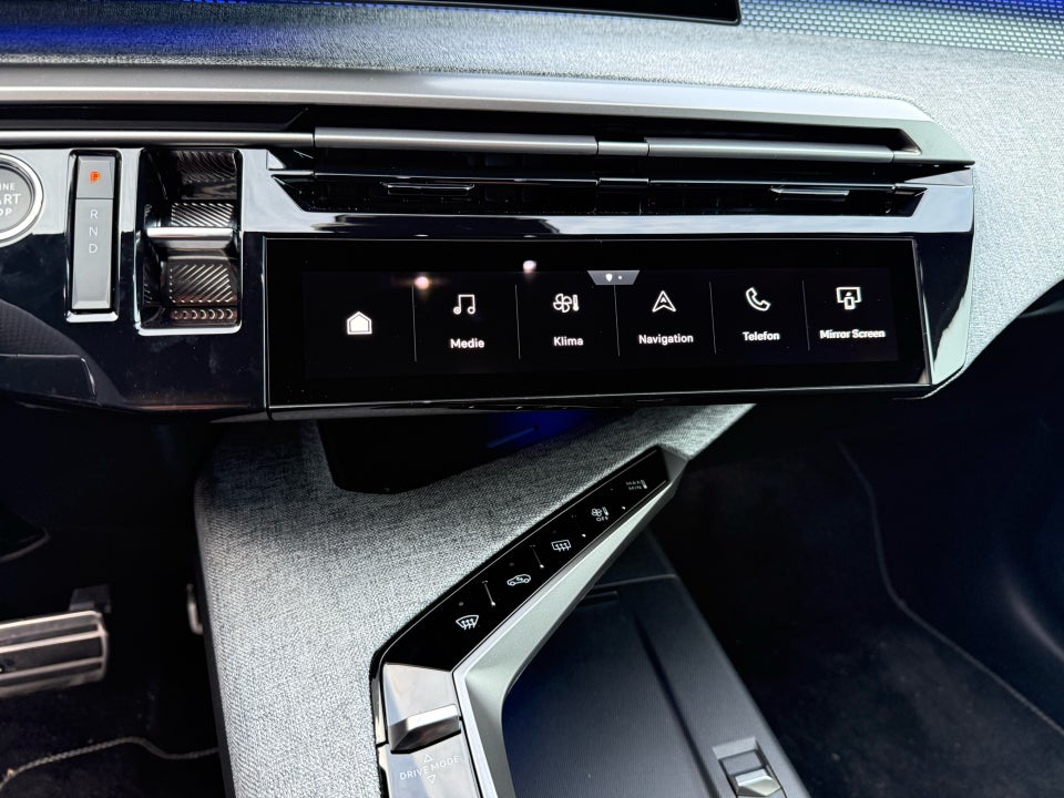 Peugeot e-5008 77 GT Pack 7prs 5d