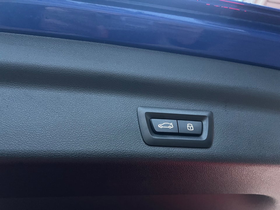 BMW iX1 xDrive30 M-Sport Premium 5d