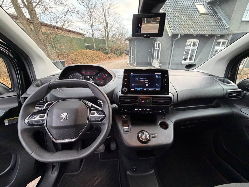 Peugeot Partner 1,5 BlueHDi 130 L1V2 Ultimate EAT8 Van