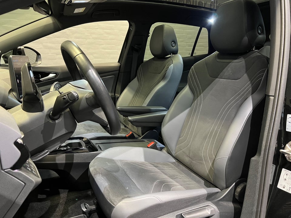 VW ID.4 77 Pro Business Premium 5d