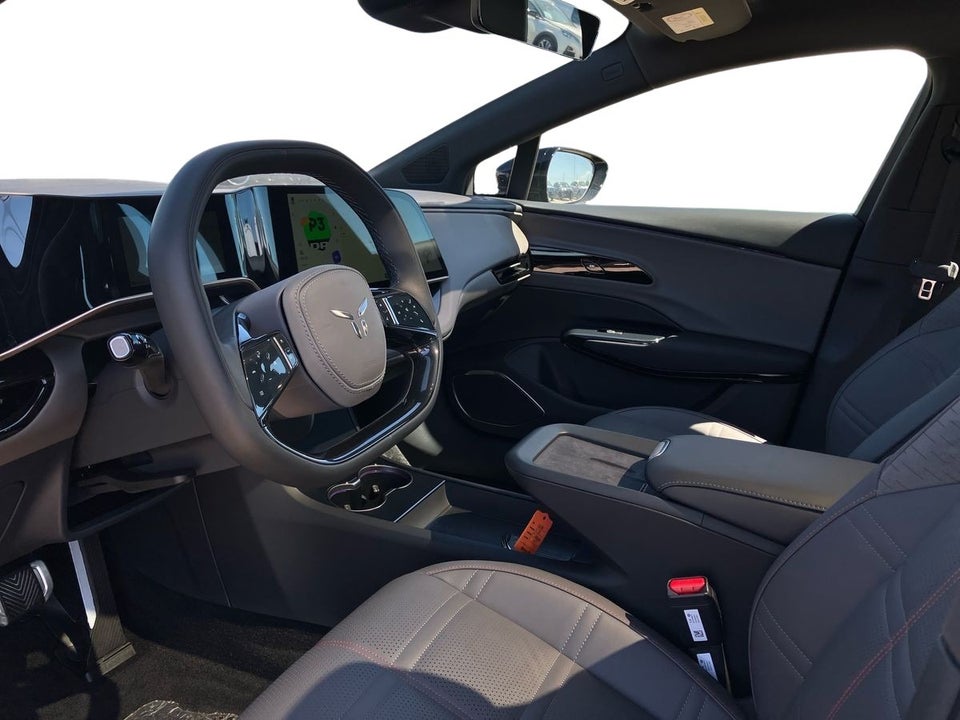 Hongqi EH7 111 Exclusive 4d