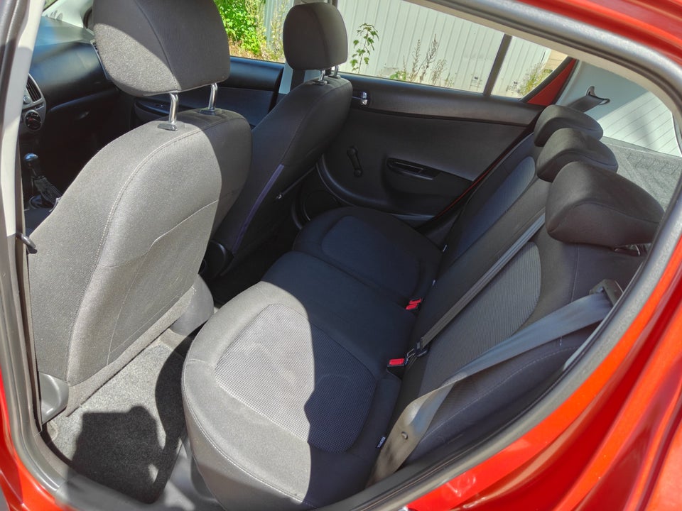 Hyundai i20 1,25 Classic XTR 5d