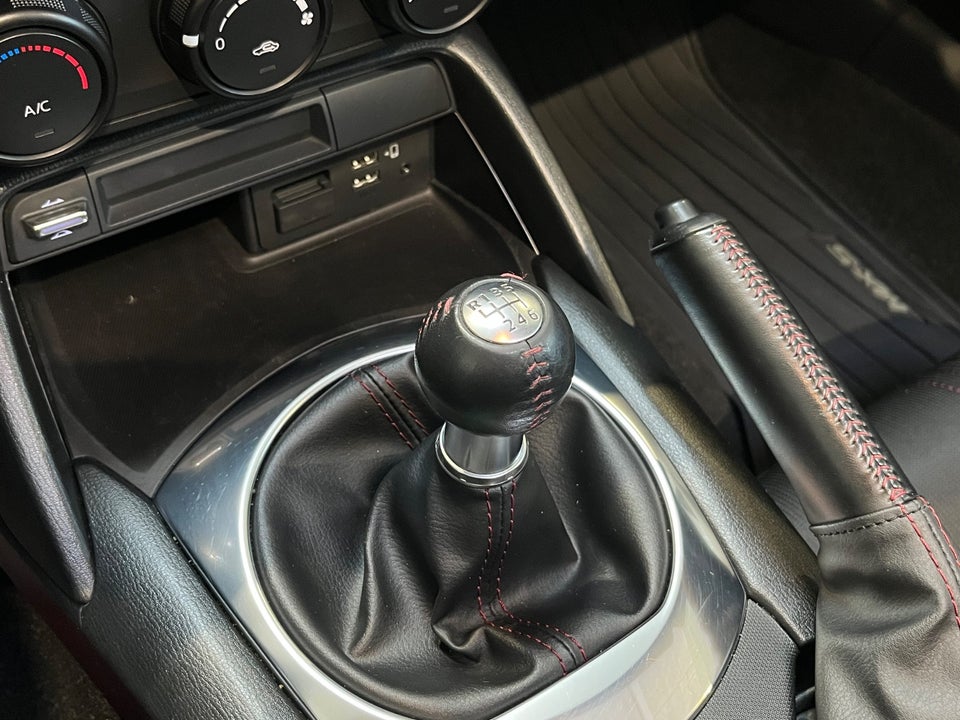 Mazda MX-5 1,5 SkyActiv-G 131 RF 2d