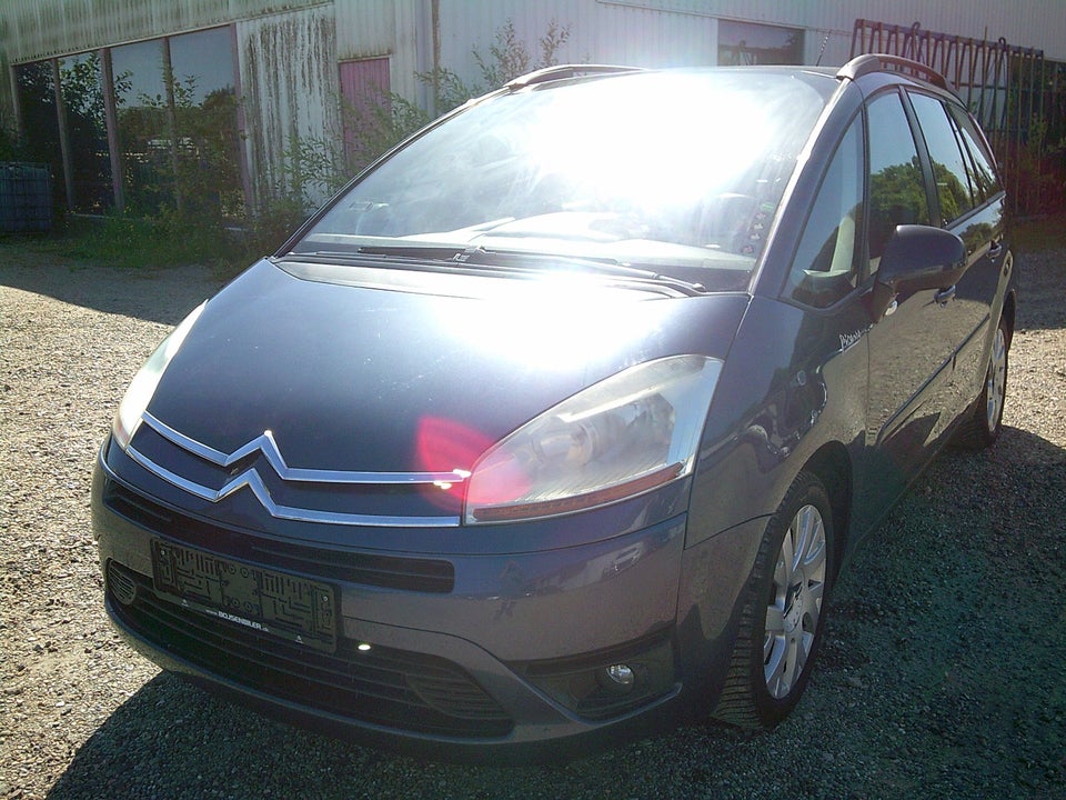 Citroën Grand C4 Picasso 1,8 16V Prestige 7prs 5d