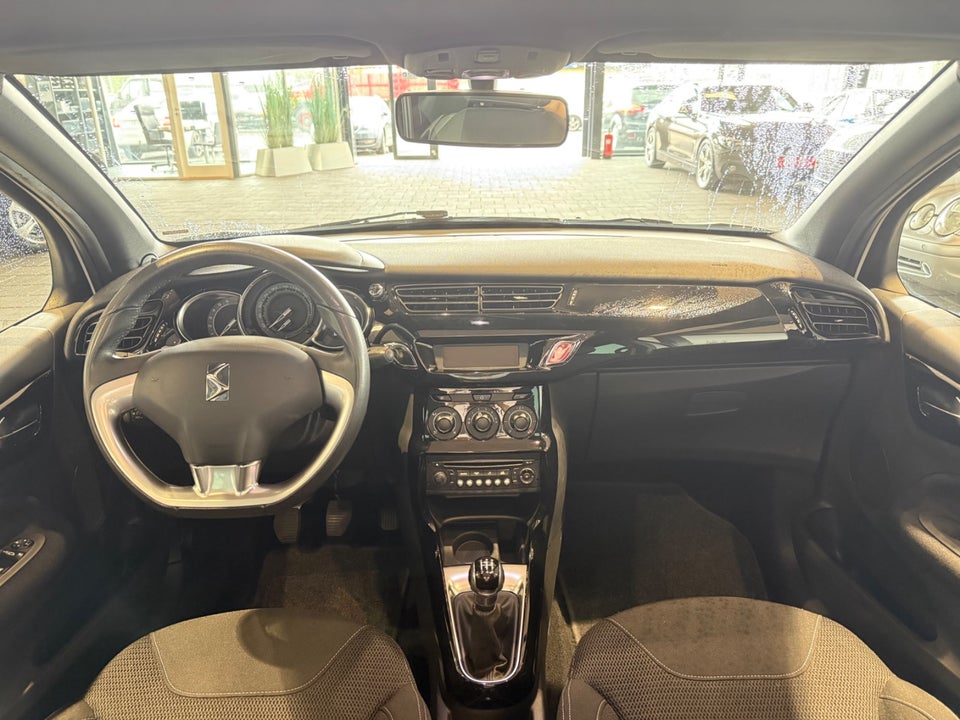 Citroën DS3 1,2 PureTech 82 Design Cabrio 2d