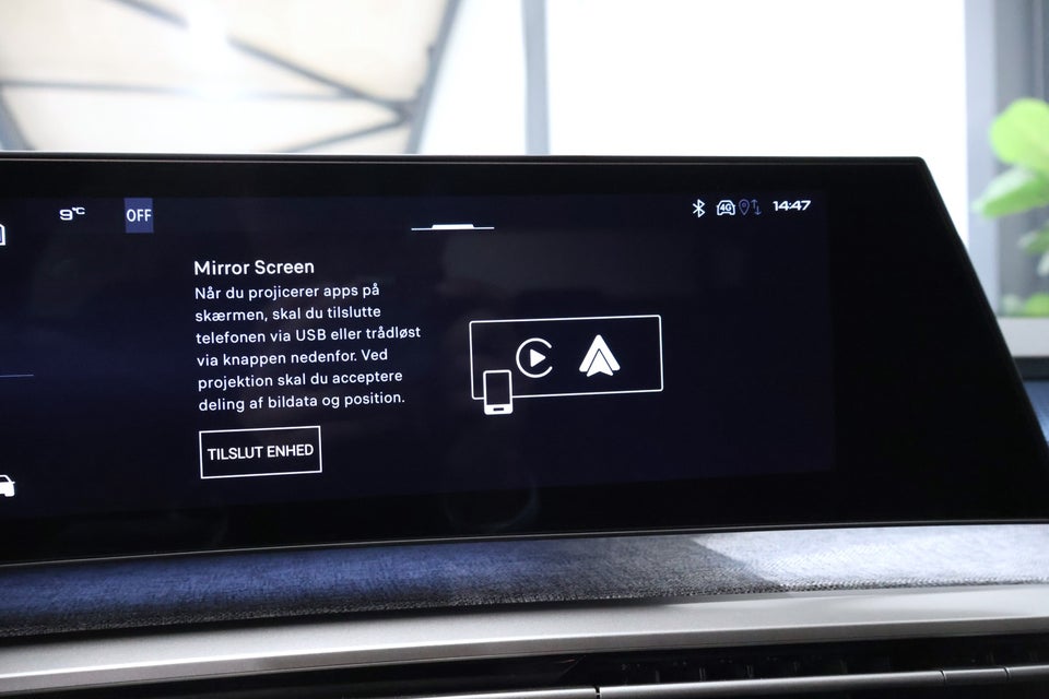 Peugeot e-3008 77 GT 5d