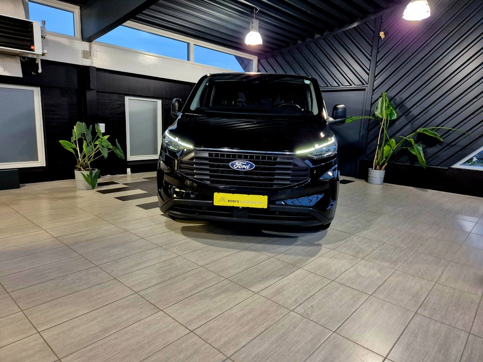 Ford Transit Custom 320L 2,0 EcoBlue Trend