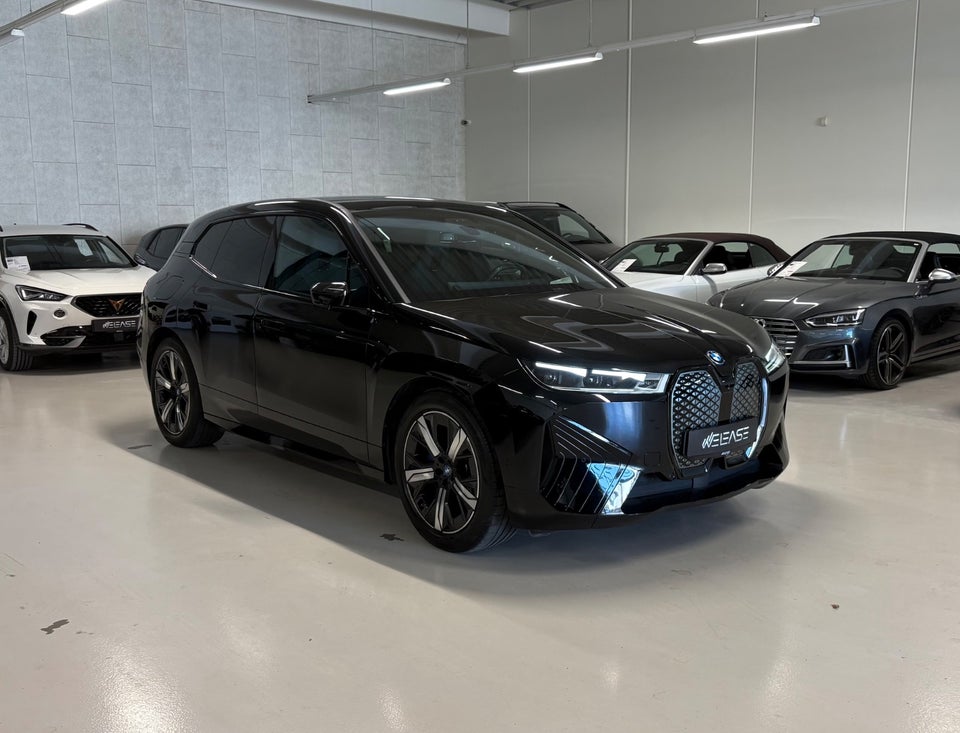 BMW iX xDrive40 Fully Charged 5d
