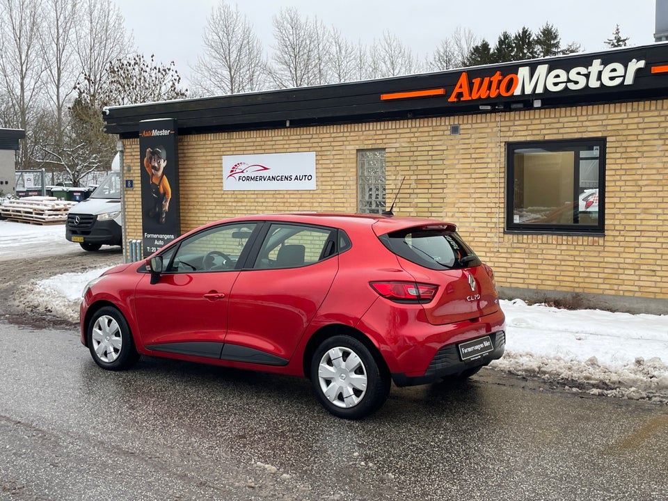 Renault Clio IV 1,5 dCi 90 Expression 5d