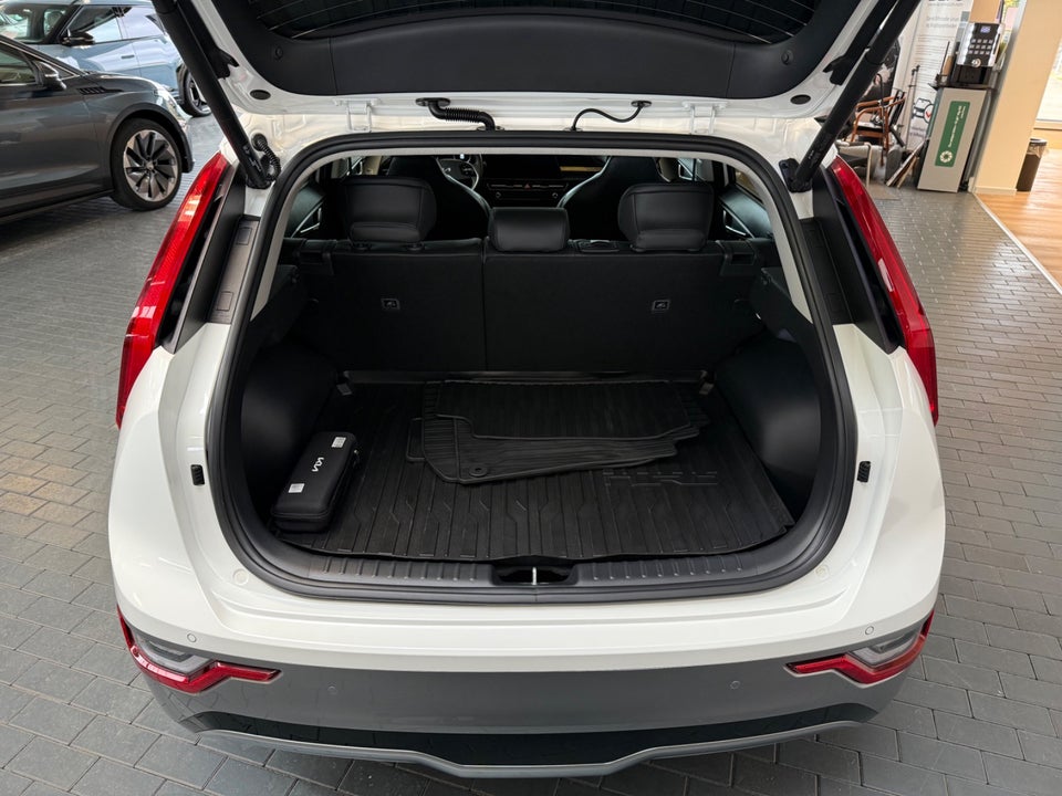 Kia Niro 64 EV Upgrade 5d