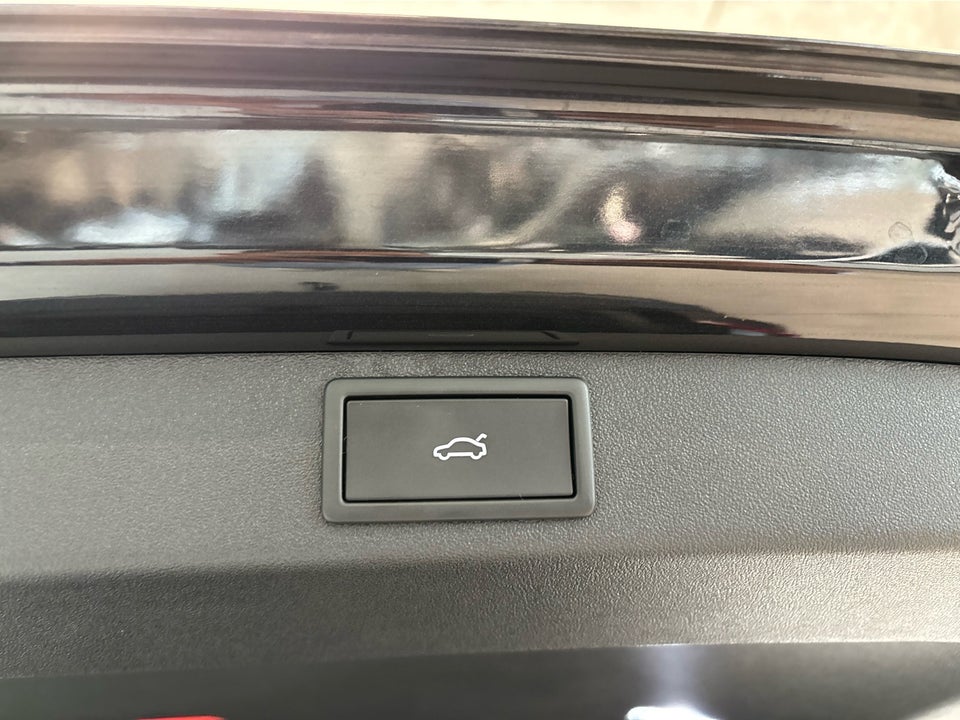 Skoda Elroq 85 iV Loft 5d