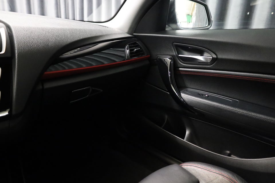 BMW 220i 2,0 Coupé aut. 2d