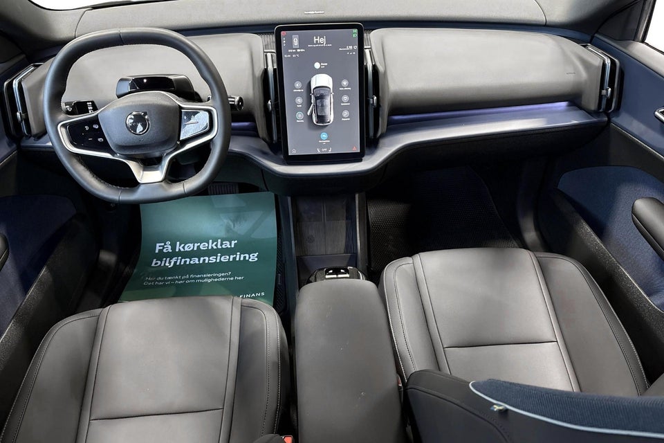 Volvo EX30 Standard Range Plus 5d