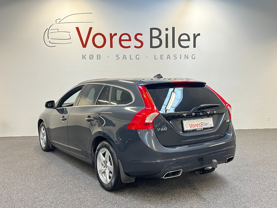 Volvo V60 2,0 D4 190 Summum aut. 5d