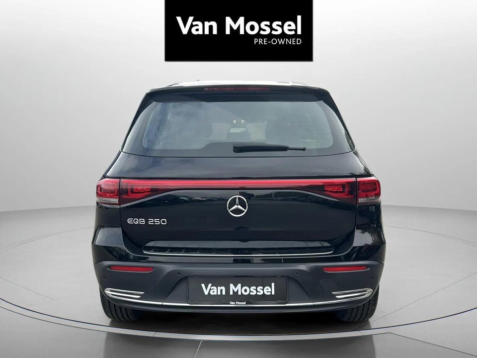 Mercedes EQB250 Progressive 7prs 5d