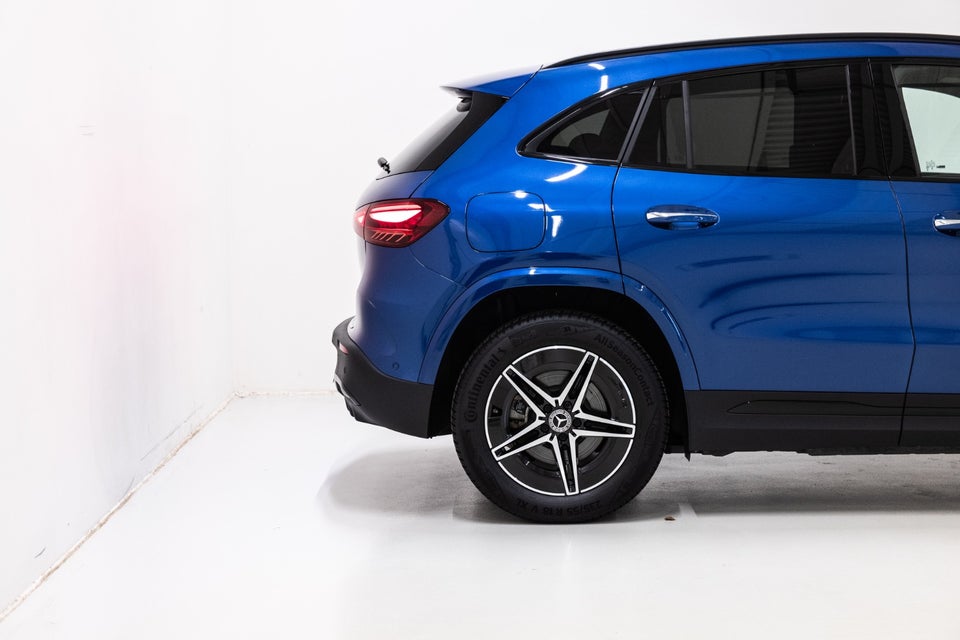 Mercedes EQA250+ AMG Premium 5d